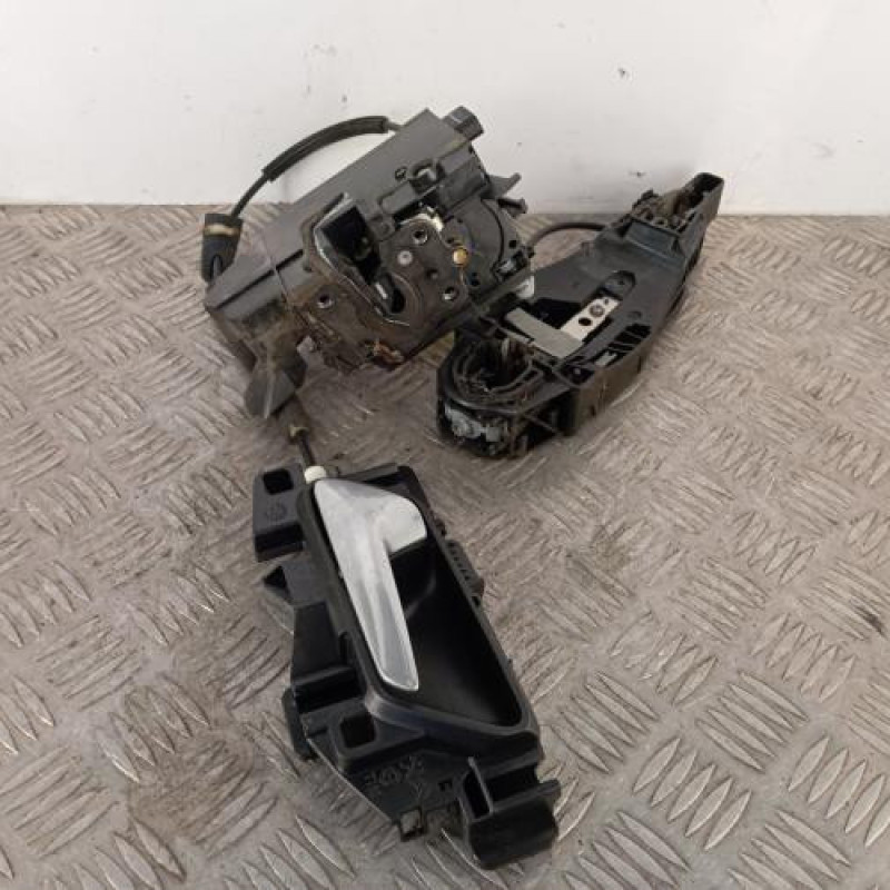 Serrure avant gauche PEUGEOT 308 2