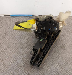 Serrure avant gauche AUDI A4 3 Photo n°1