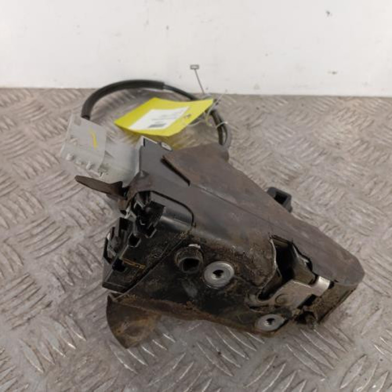 Serrure avant droit CITROEN C4 1 Serrure avant droit CITROEN C4 1