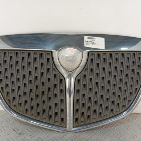 Calandre LANCIA YPSILON 4 Photo n°1