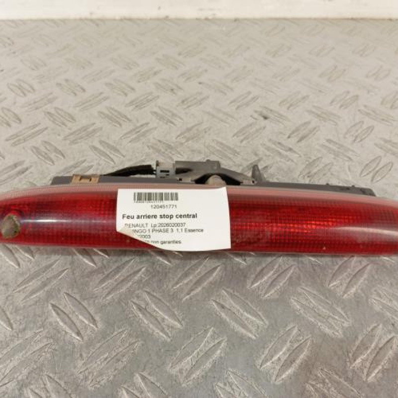 Feu arriere stop central RENAULT TWINGO 1 Feu arriere stop central RENAULT TWINGO 1