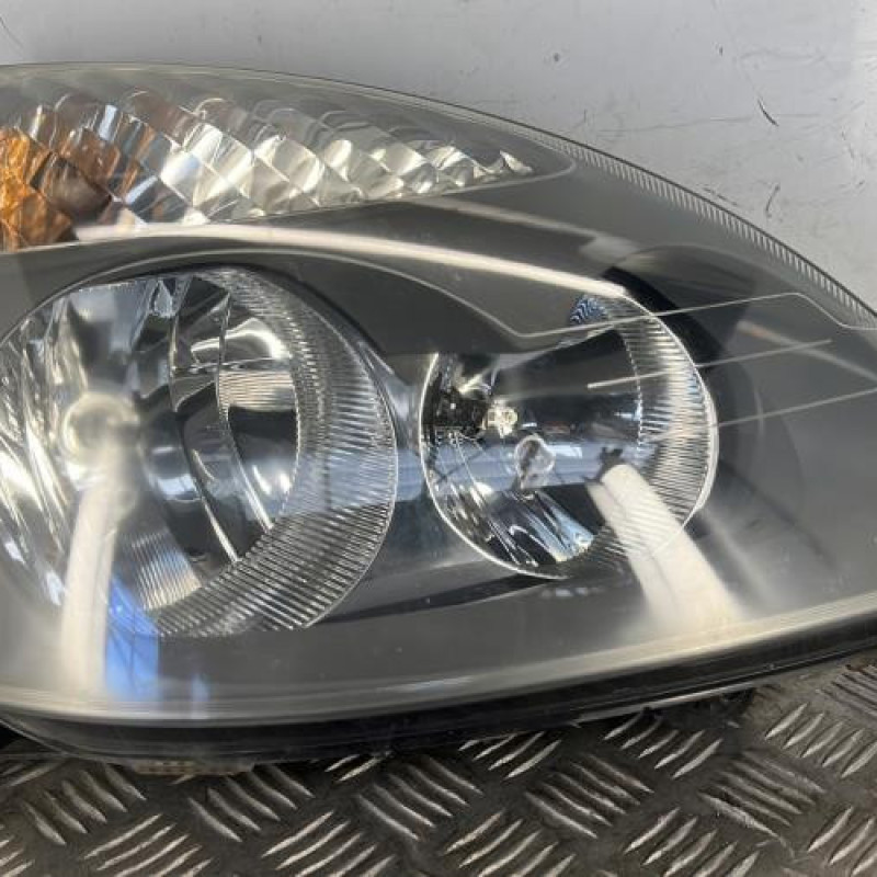 Optique avant principal droit (feux)(phare) RENAULT CLIO 2