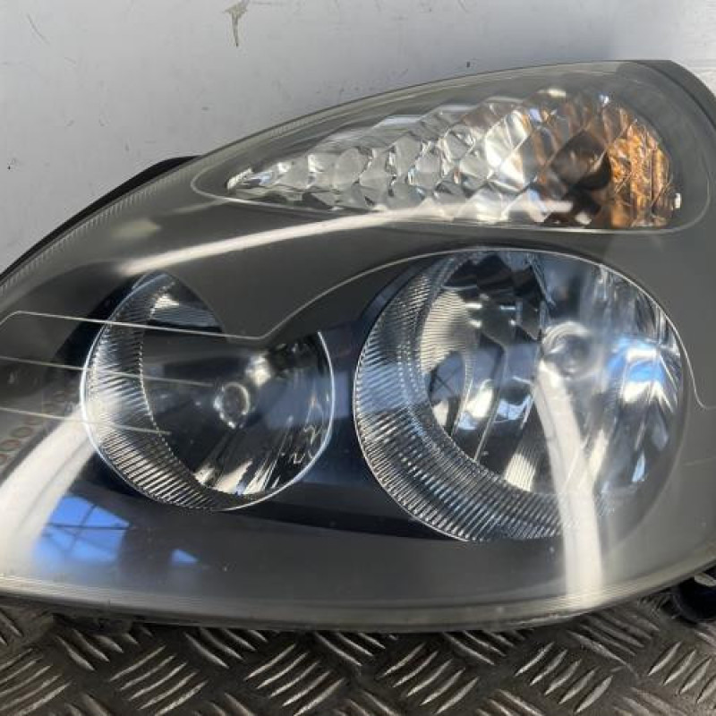 Optique avant principal gauche (feux)(phare) RENAULT CLIO 2