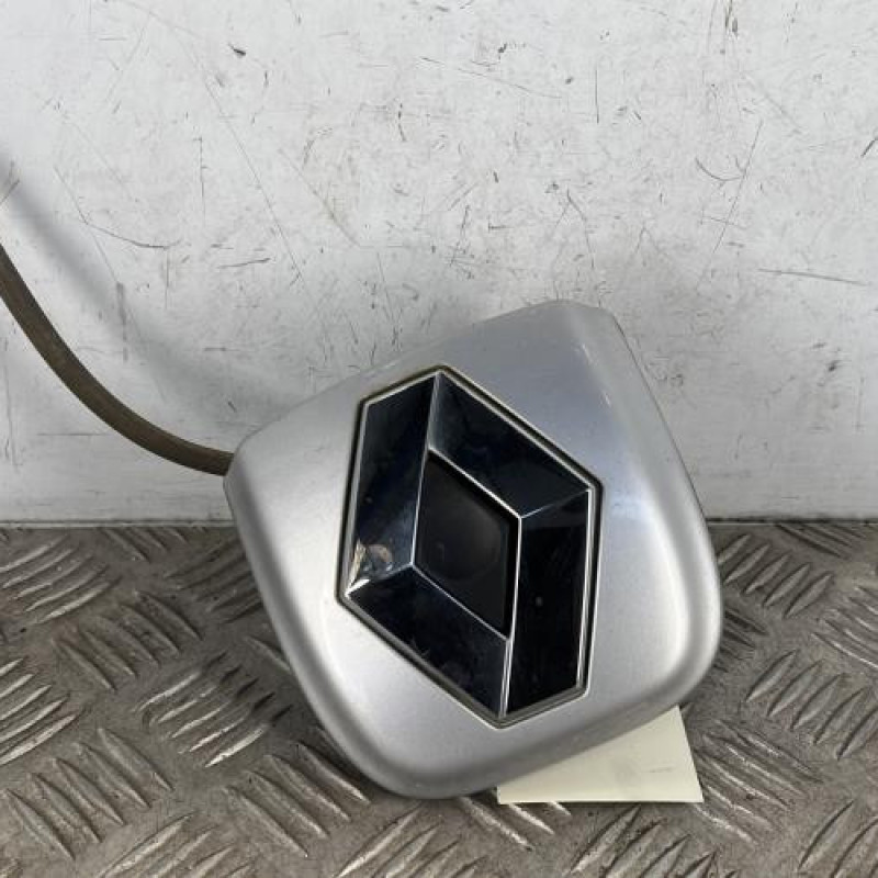 Bouton de coffre RENAULT CLIO 2 Bouton de coffre RENAULT CLIO 2