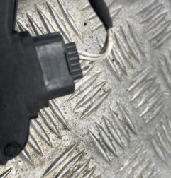 Serrure arriere gauche RENAULT CLIO 4 Photo n°4