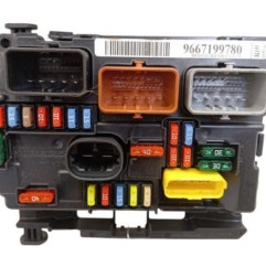 Boitier servitude moteur (BSM) PEUGEOT 207 Photo n°1