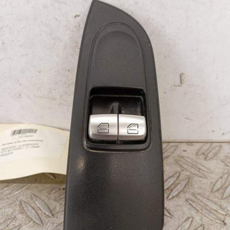 Interrupteur de leve vitre avant gauche MERCEDES VITO 447