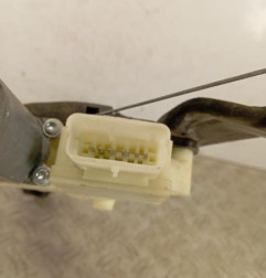 Leve vitre electrique avant droit PEUGEOT 308 2 SW Photo n°3