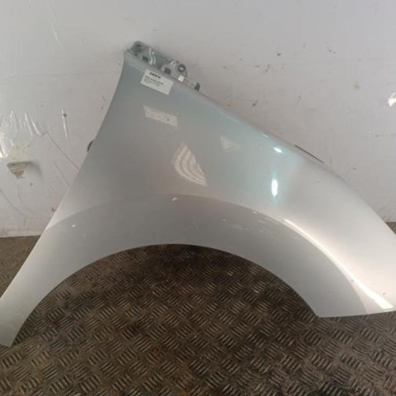 Aile avant droit PEUGEOT 5008 1