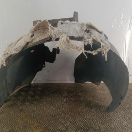 Pare boue avant droit PEUGEOT 5008 1