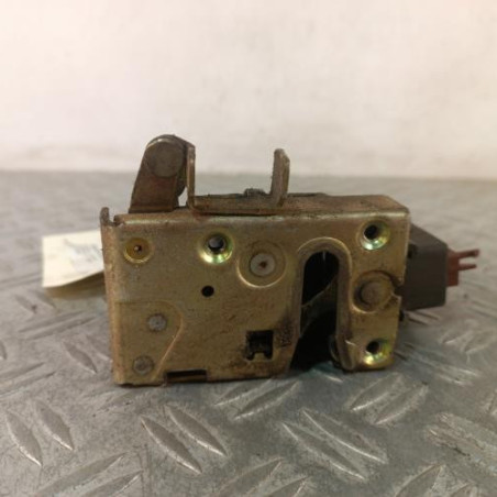 Serrure avant droit CITROEN SAXO