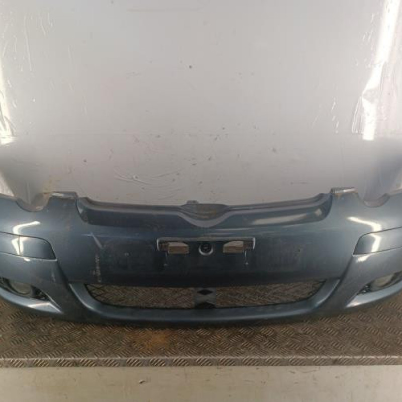 Pare choc avant TOYOTA YARIS 1