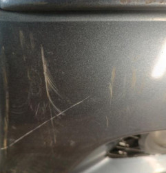 Pare choc avant TOYOTA YARIS 1 Photo n°4