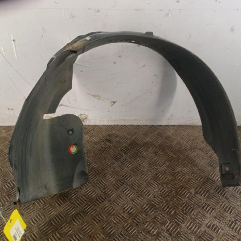 Pare boue avant gauche PEUGEOT 106