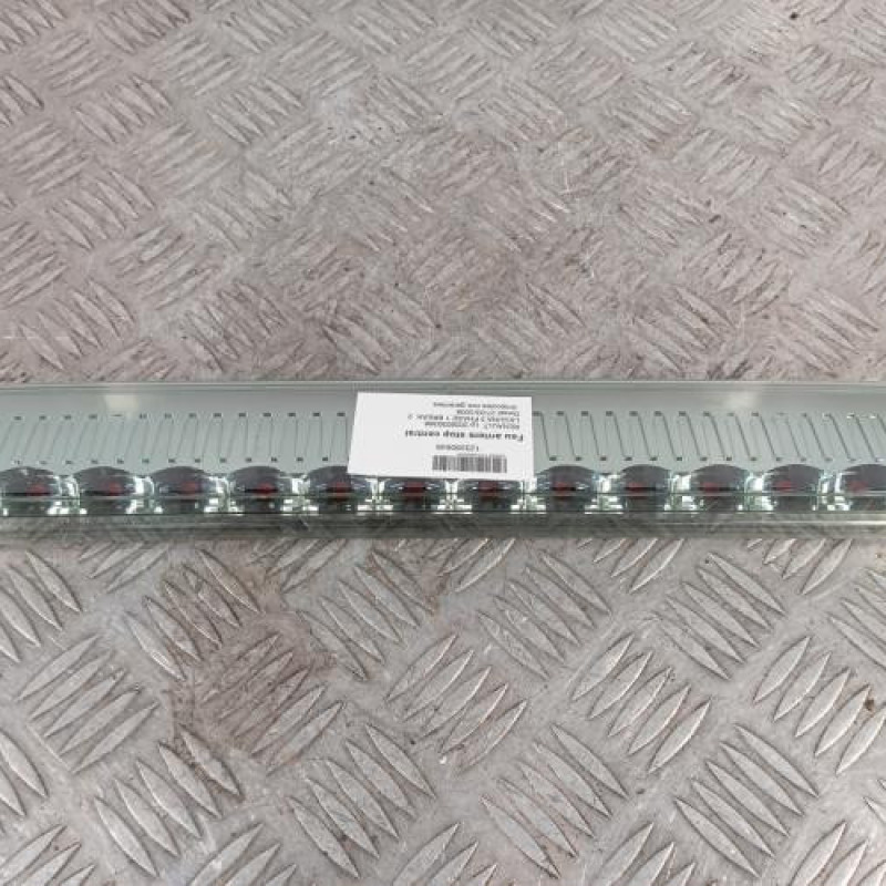 Feu arriere stop central RENAULT LAGUNA 3