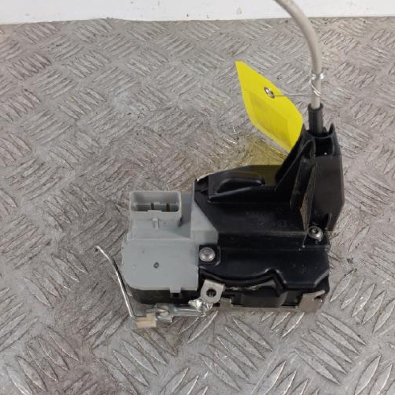 Serrure avant droit PEUGEOT 307