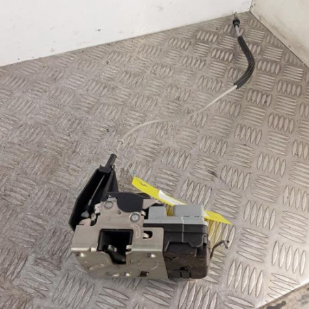 Serrure avant droit PEUGEOT 307