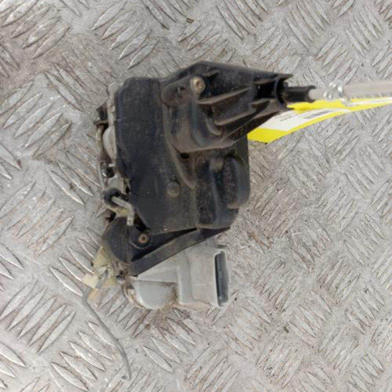 Serrure avant gauche PEUGEOT 307 Serrure avant gauche PEUGEOT 307