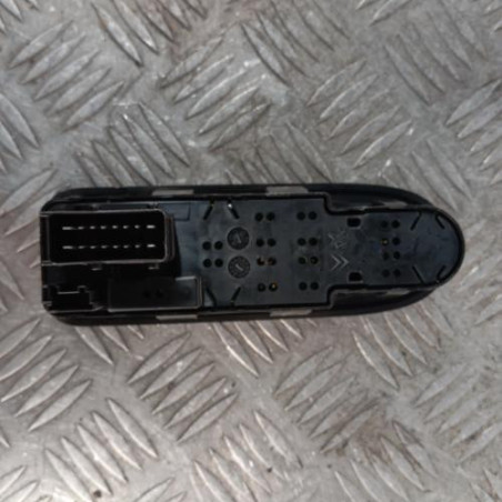 Interrupteur de leve vitre avant gauche CITROEN C3 2