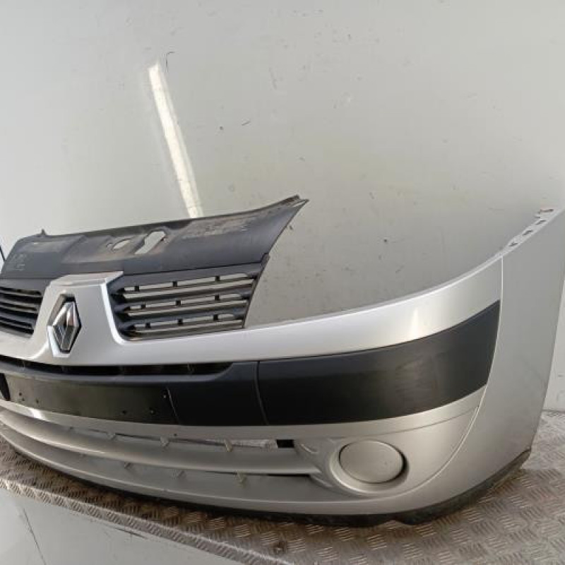 Pare choc avant RENAULT CLIO 2