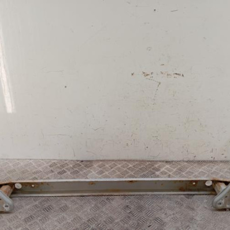 Renfort pare choc arriere (traverse) TOYOTA YARIS 2