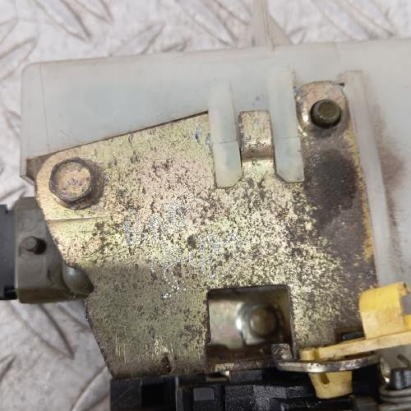 Serrure arriere gauche RENAULT CLIO 2