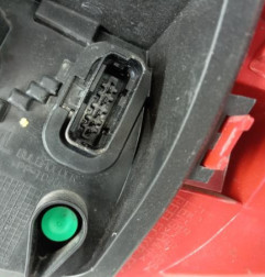 Feu arriere principal gauche (feux) RENAULT CLIO 3 Photo n°6