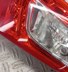 Feu arriere principal droit (feux) PEUGEOT 208 1 Photo n°1