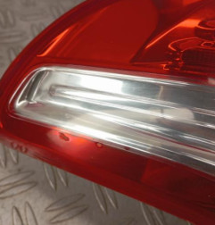 Feu arriere principal gauche (feux) PEUGEOT 208 1 Photo n°3