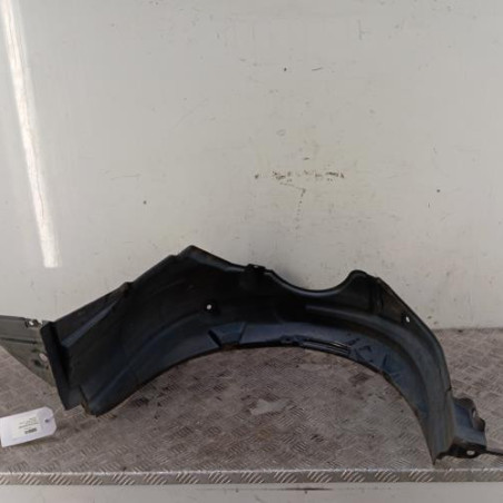 Pare boue avant droit TOYOTA YARIS 2 Photo n°1