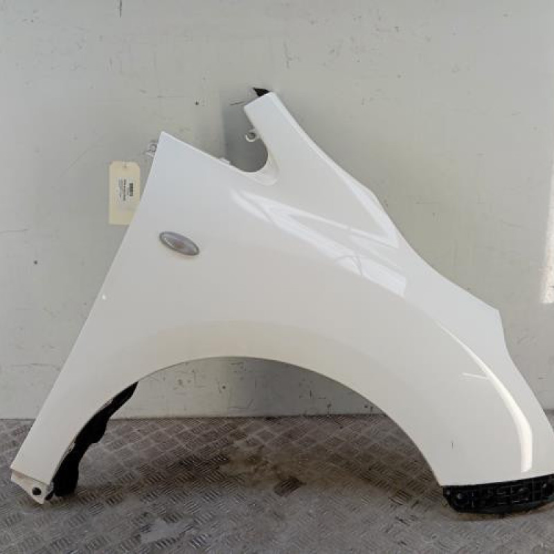 Aile avant droit TOYOTA VERSO