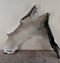 Aile avant droit TOYOTA VERSO