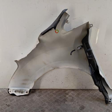 Aile avant droit TOYOTA VERSO
