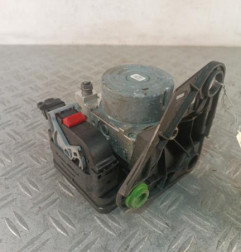 Bloc ABS (freins anti-blocage) VOLKSWAGEN GOLF 8 Photo n°1