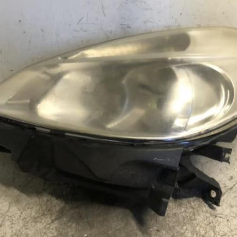 Optique avant principal gauche (feux)(phare) RENAULT CLIO 3