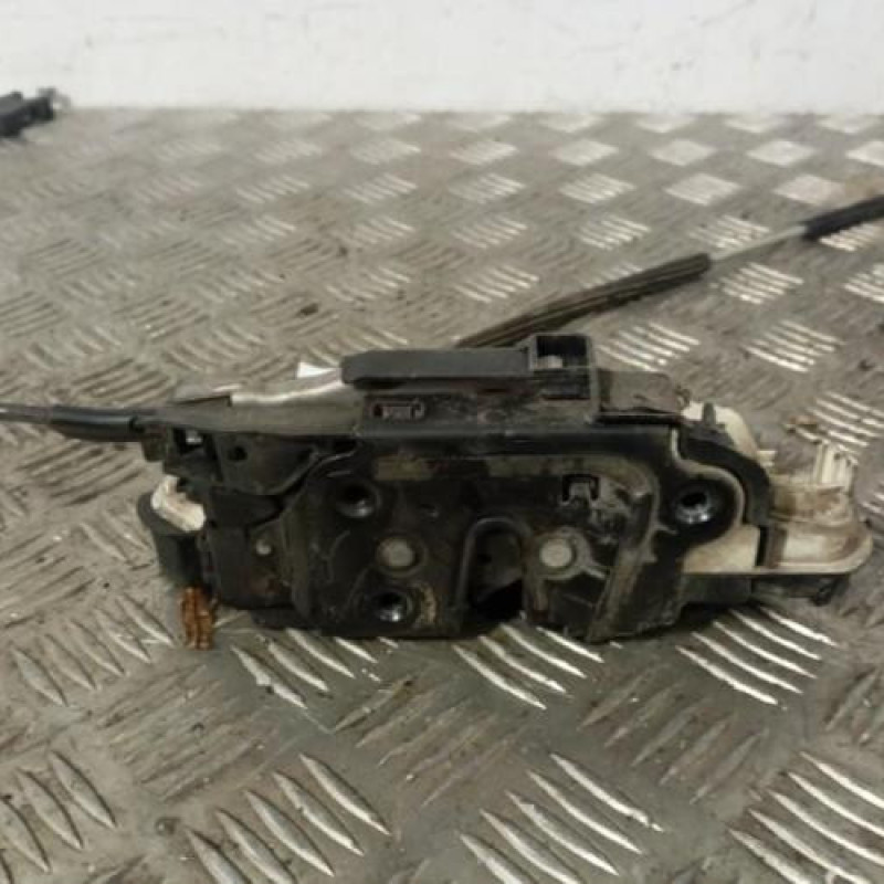 Serrure avant gauche SEAT IBIZA 4 Serrure avant gauche SEAT IBIZA 4