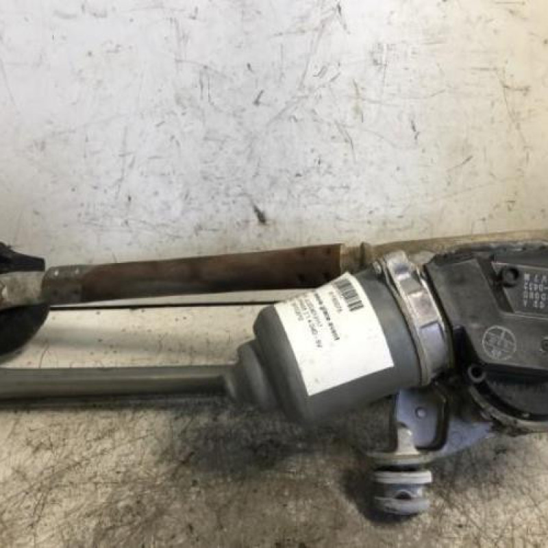 Moteur essuie glace avant TOYOTA YARIS 2 Moteur essuie glace avant TOYOTA YARIS 2