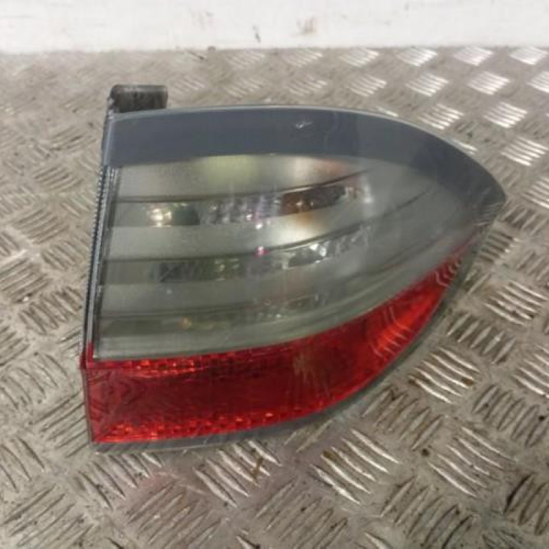 Feu arriere principal droit (feux) FORD S-MAX 1 Feu arriere principal droit (feux) FORD S-MAX 1
