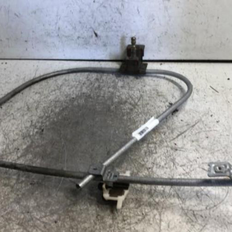 Leve vitre mecanique avant droit RENAULT CLIO 1