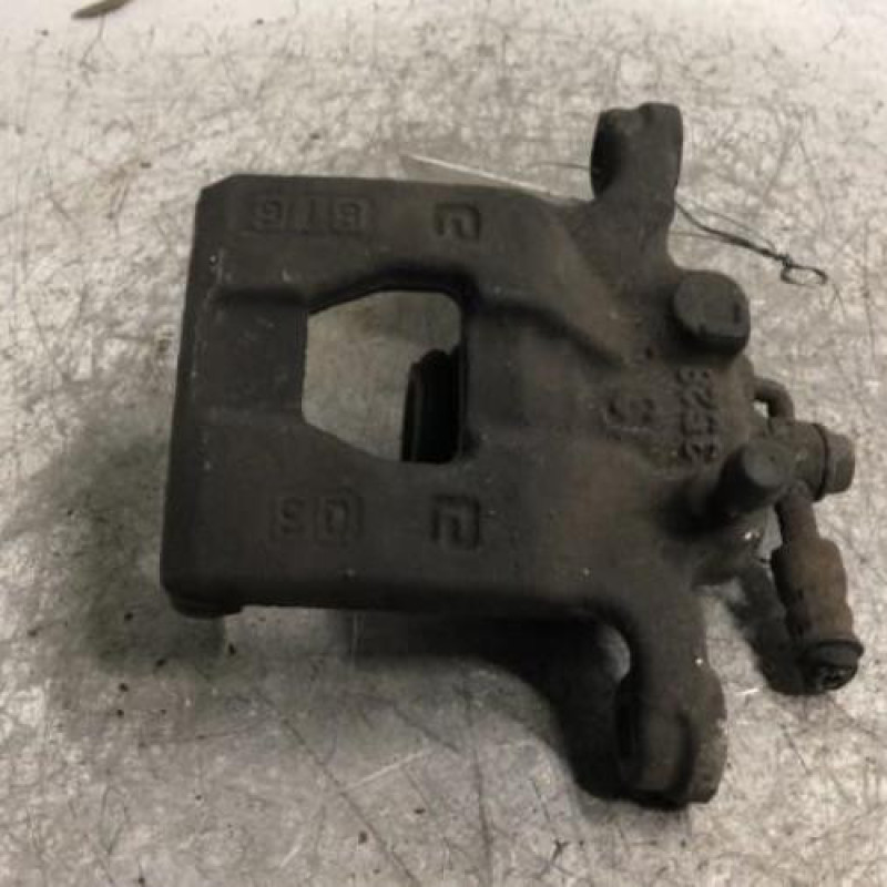 Etrier arriere droit (freinage) NISSAN PULSAR Etrier arriere droit (freinage) NISSAN PULSAR