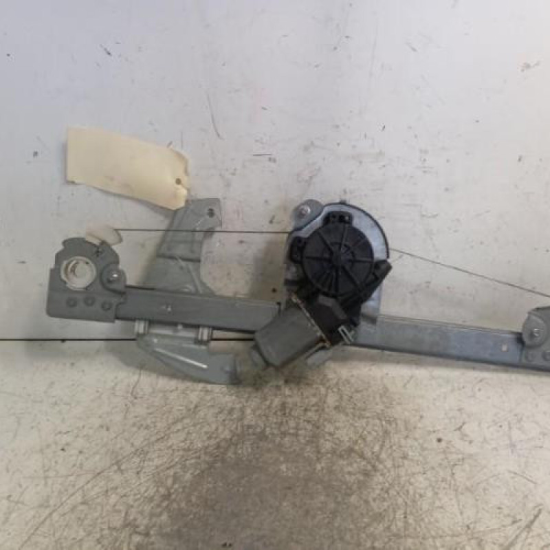 Leve vitre electrique avant droit PEUGEOT 107