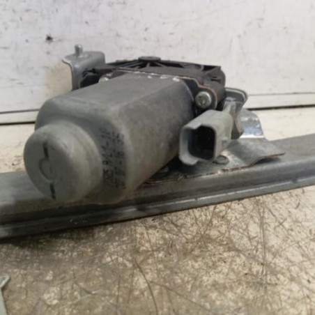 Leve vitre electrique avant droit PEUGEOT 107