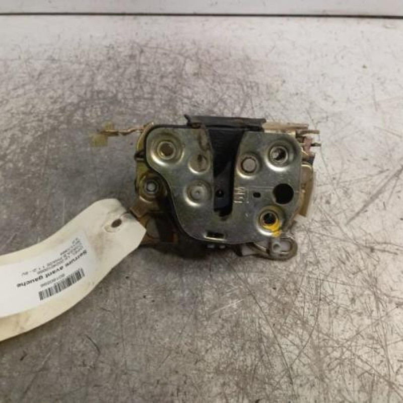 Serrure avant gauche OPEL CORSA B Serrure avant gauche OPEL CORSA B