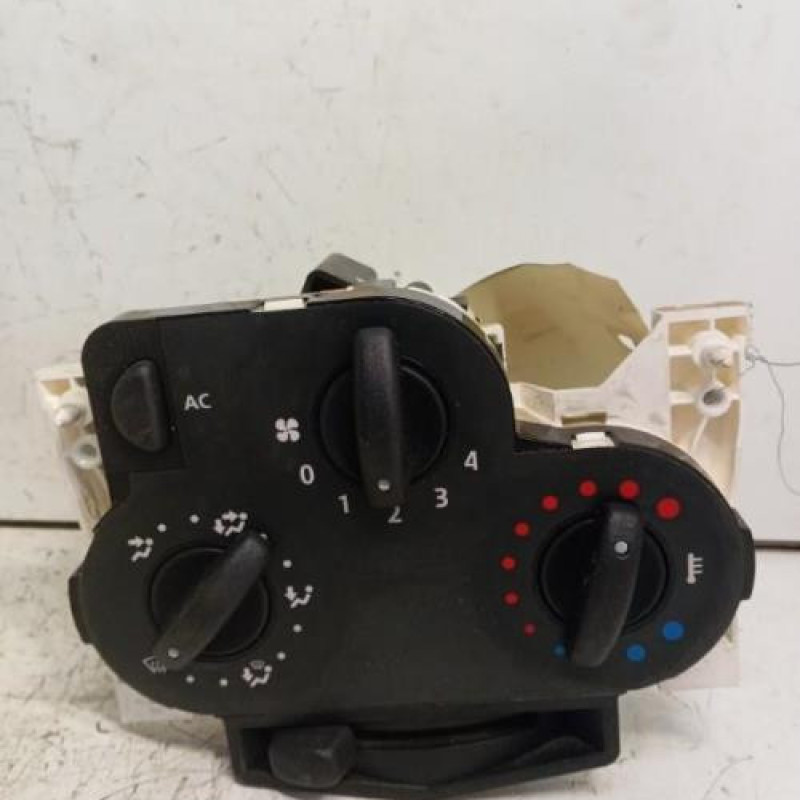 Commande chauffage DACIA LOGAN MCV 1 Commande chauffage DACIA LOGAN MCV 1