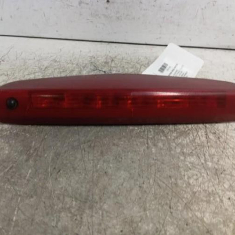 Feu arriere stop central OPEL ASTRA H Feu arriere stop central OPEL ASTRA H