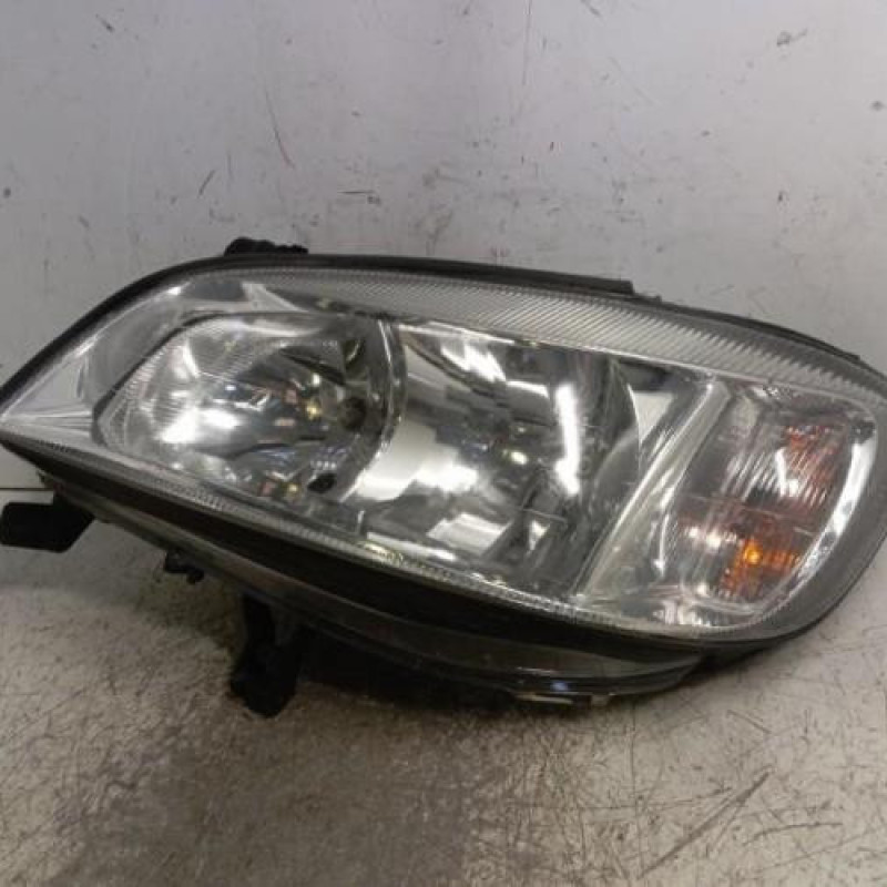 Optique avant principal gauche (feux)(phare) OPEL ZAFIRA A
