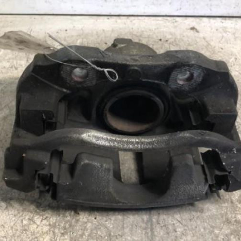 Etrier avant gauche (freinage) PEUGEOT 208 2 Etrier avant gauche (freinage) PEUGEOT 208 2