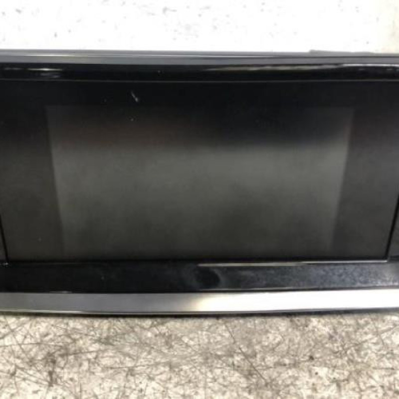 Ecran GPS PEUGEOT 208 2