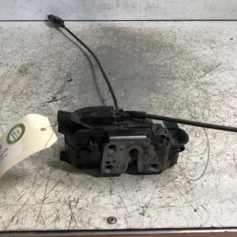 Serrure avant gauche RENAULT CLIO 3 Serrure avant gauche RENAULT CLIO 3
