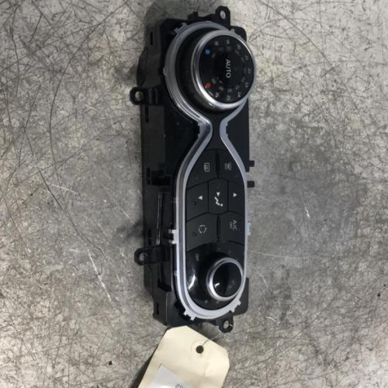 Commande chauffage RENAULT CLIO 4 Commande chauffage RENAULT CLIO 4